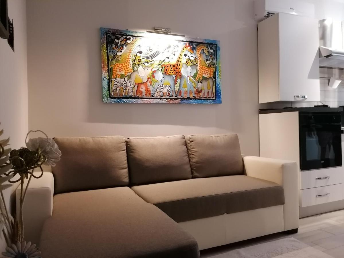 Al Bajah Loft Monovano Con Requisiti Hotel Taormina Eksteriør bilde